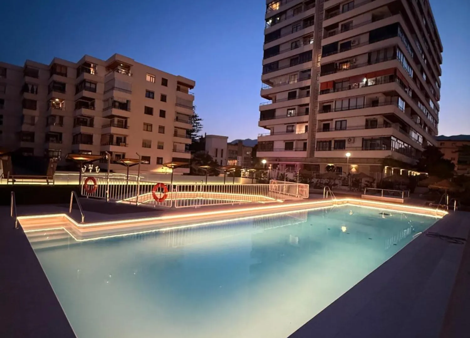 Ideal Apartamento En Τορρεμολίνος