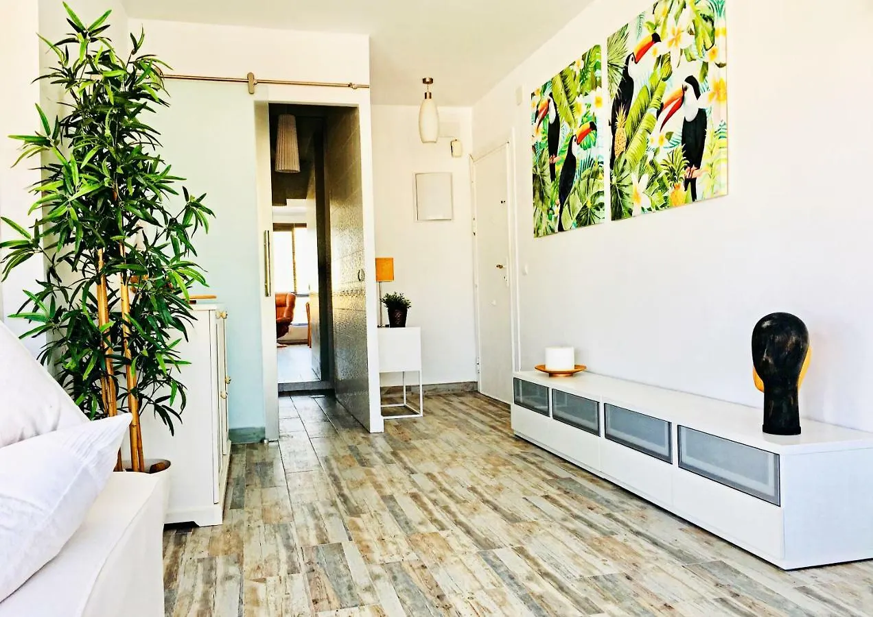 Lägenhet Ideal Apartamento En Torremolinos