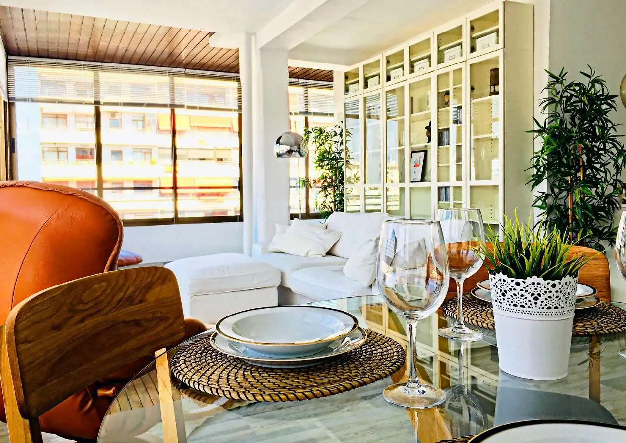 Ideal Apartamento En Τορρεμολίνος